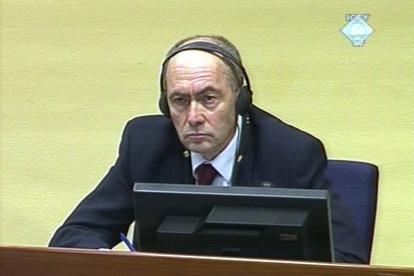 Zdravko Tolimir in the courtroom