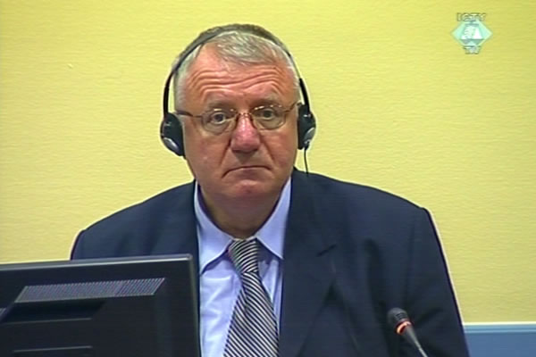 Vojislav Seselj u sudnici Tribunala Vojislav Seselj u sudnici Tribunala