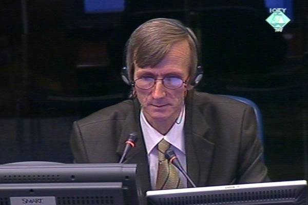 Eset Muracevic, witness at the Radovan Karadzic trial Eset Muracevic, witness at the Radovan Karadzic trial