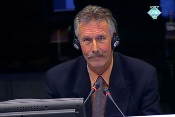 Evert Albert Rave, witness at the Radovan Karadzic trial