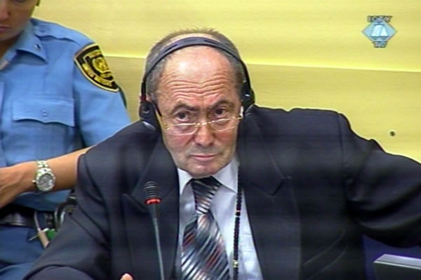 Zdravko Tolimir in the courtroom