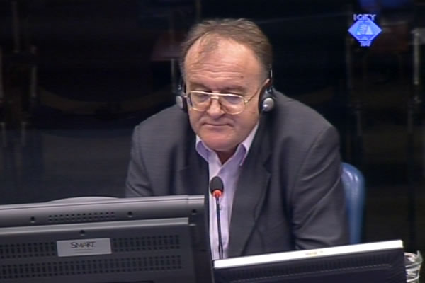 Veljko Dzakula, witness at the Goran Hadzic trial Veljko Dzakula, witness at the Goran Hadzic trial