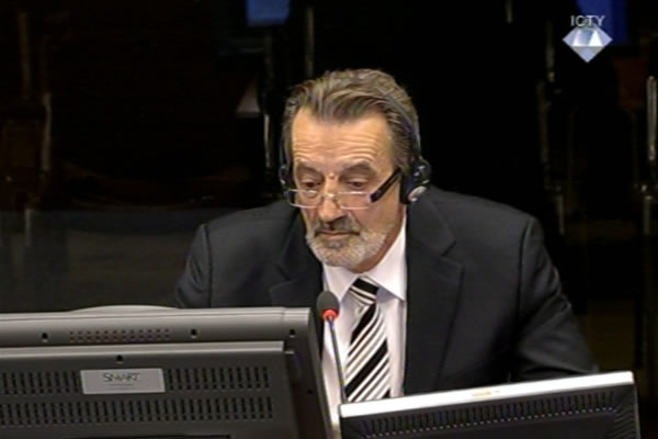 Bakir Nakas, witness at the Ratko Mladic trial Bakir Nakas, witness at the Ratko Mladic trial