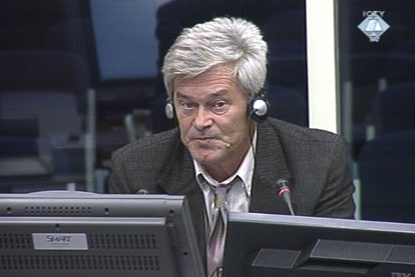 Zlatan Celanovic, witness at the Ratko Mladic trial Zlatan Celanovic, witness at the Ratko Mladic trial