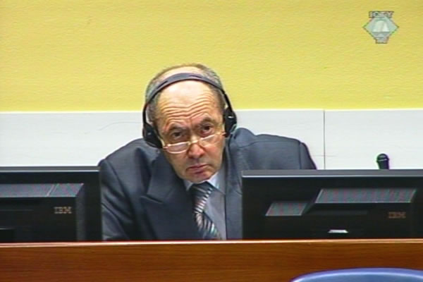 Zdravko Tolimir in the courtroom