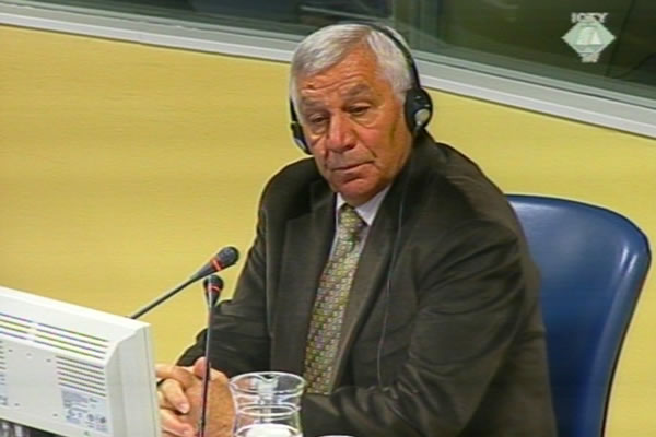 Aleksandar Vasiljevic, witness at the Goran Hadzic trial Aleksandar Vasiljevic, witness at the Goran Hadzic trial