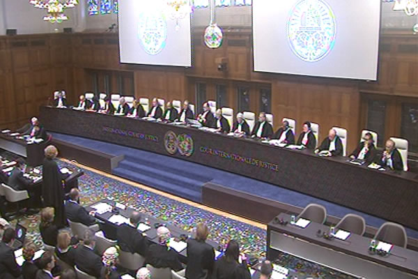 Representatives of Croatia and Serbia in the ICJ