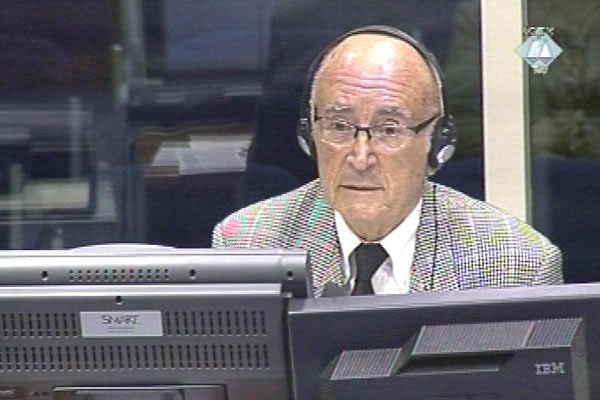 Vojislav Vukcevic, defence witness at Goran Hadzic trial Vojislav Vukcevic, defence witness at Goran Hadzic trial