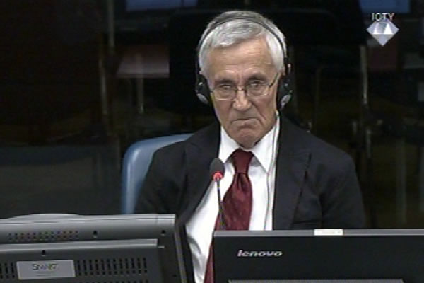 Ratomir Maksimovic, defence witness at Rako Mladic trial Ratomir Maksimovic, defence witness at Rako Mladic trial
