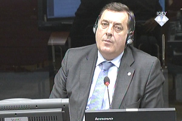 Milorad Dodik, defence witness at Rako Mladic trial