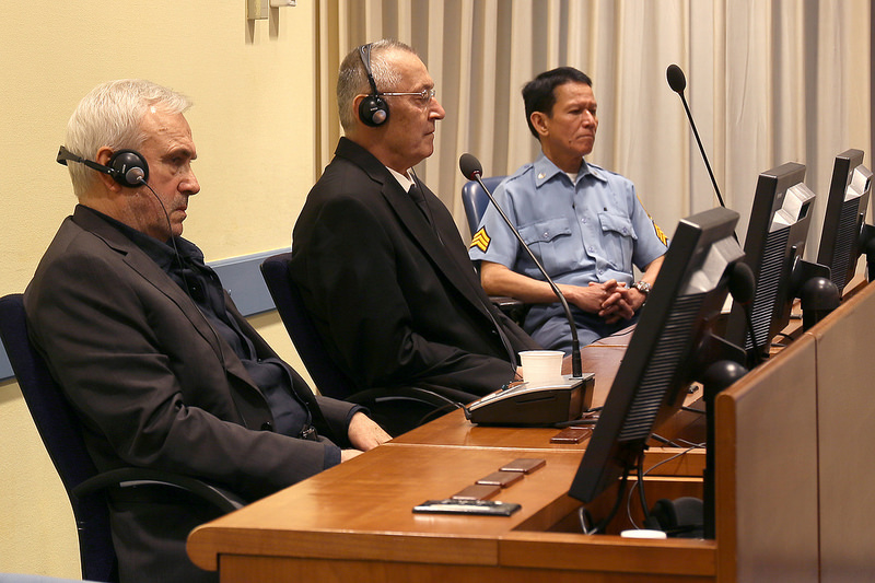 Jovica Stanišić and Franko Simatović in MICT courtroom 