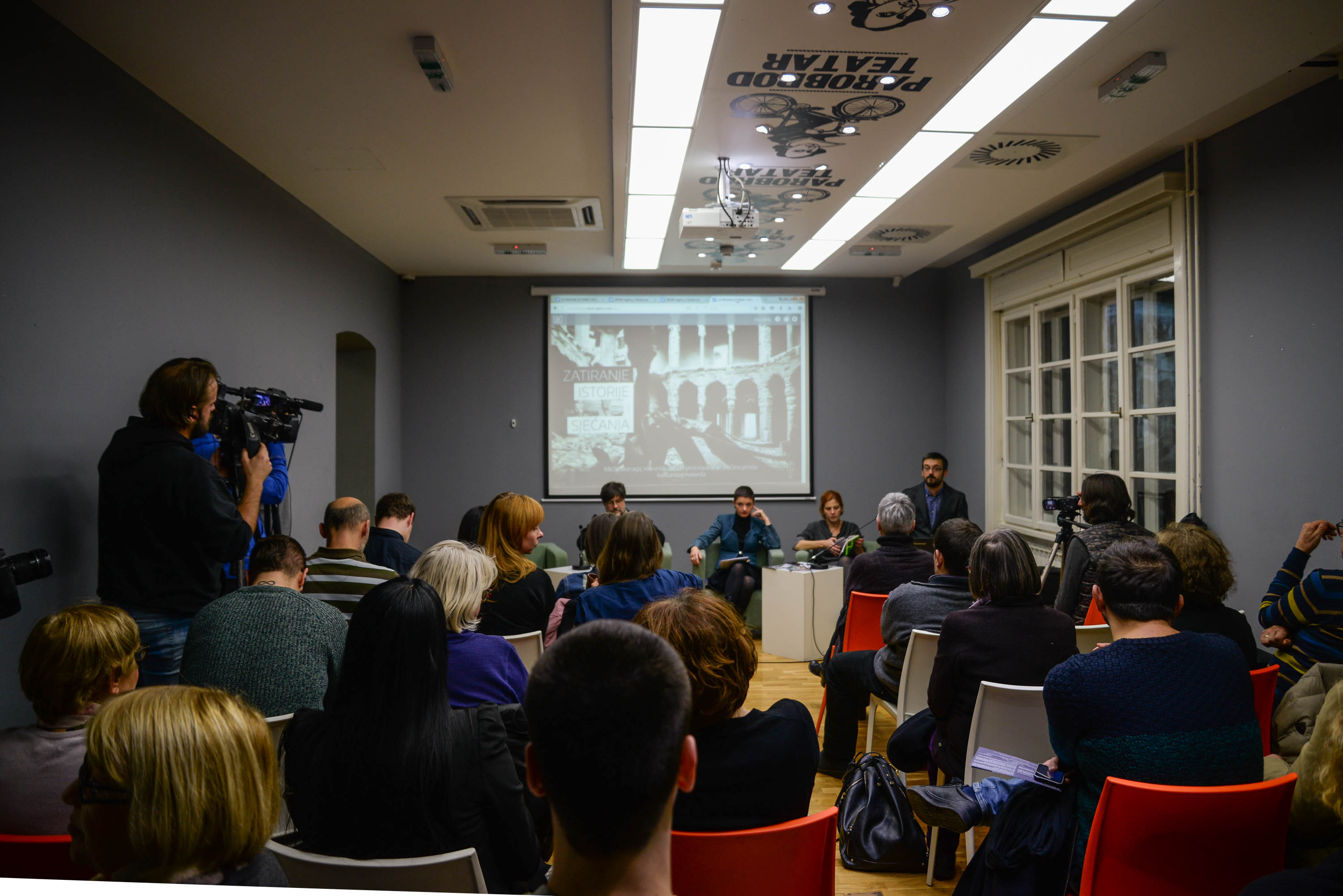 Targeting history and memory, Belgrade presentation, UK Parobrod 29.11.2016 Targeting history and memory, Belgrade presentation, UK Parobrod 29.11.2016