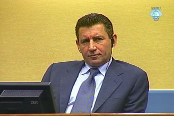 Ante Gotovina in the courtroom