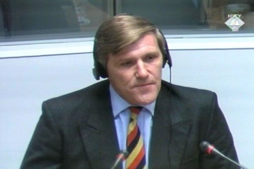 Guy Chambers, witness at the Hadzihasanovic and Kubura trial Guy Chambers, witness at the Hadzihasanovic and Kubura trial