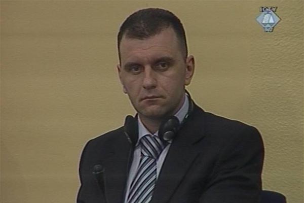 Johan Tarculovski in the courtroom