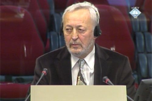 Juraj Njavro, witness in the trial of the 'Vukovar three' Juraj Njavro, witness in the trial of the 'Vukovar three'