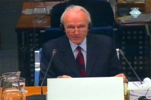 Radomir Gojovic, witness in the Milosevic trial Radomir Gojovic, witness in the Milosevic trial
