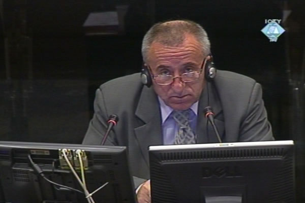 Vladimir Lazarevic testifying in his own defense