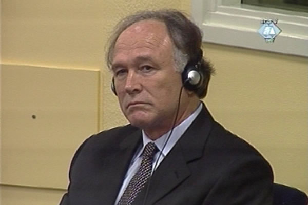 Vlastimir Djordjevic in the courtroom Vlastimir Djordjevic in the courtroom