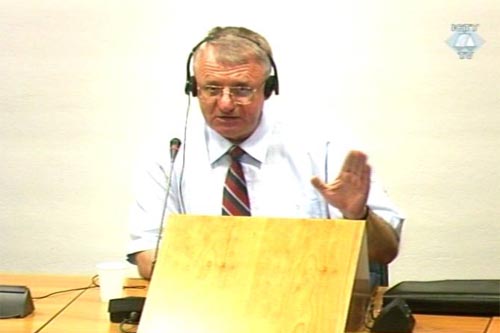 Vojislav Seselj during the status conference