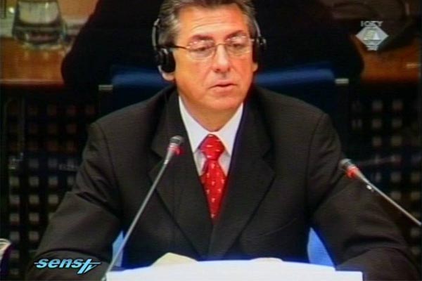 Archive photo of Zoran Lilic testemony at the Slobodan Milosevic trial Archive photo of Zoran Lilic testemony at the Slobodan Milosevic trial